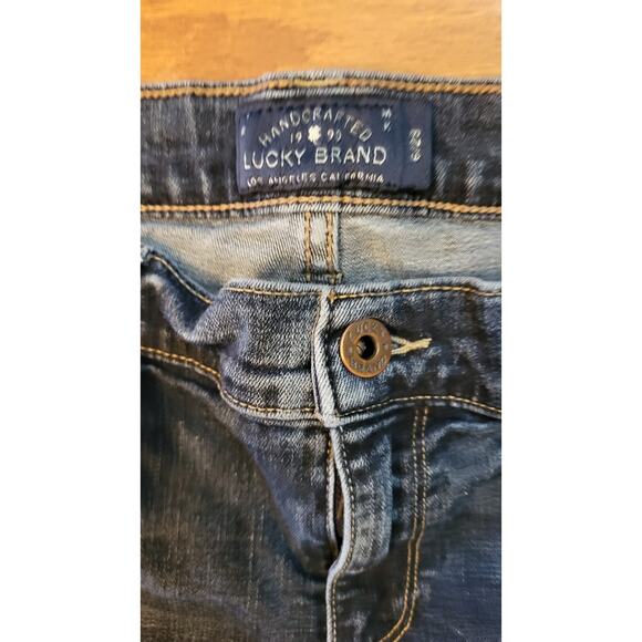 Lucky Brand Womens Size 6/28 The Bermuda Blue Denim Shorts Stretch - Picture 11 of 12